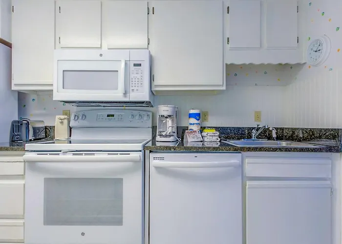 Surf & Racquet Club Ii Apartment *